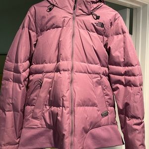 The North Face 550 women’s winter Jacket.